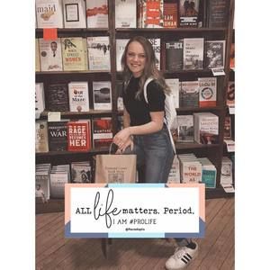 Meet your Posher, Lexie